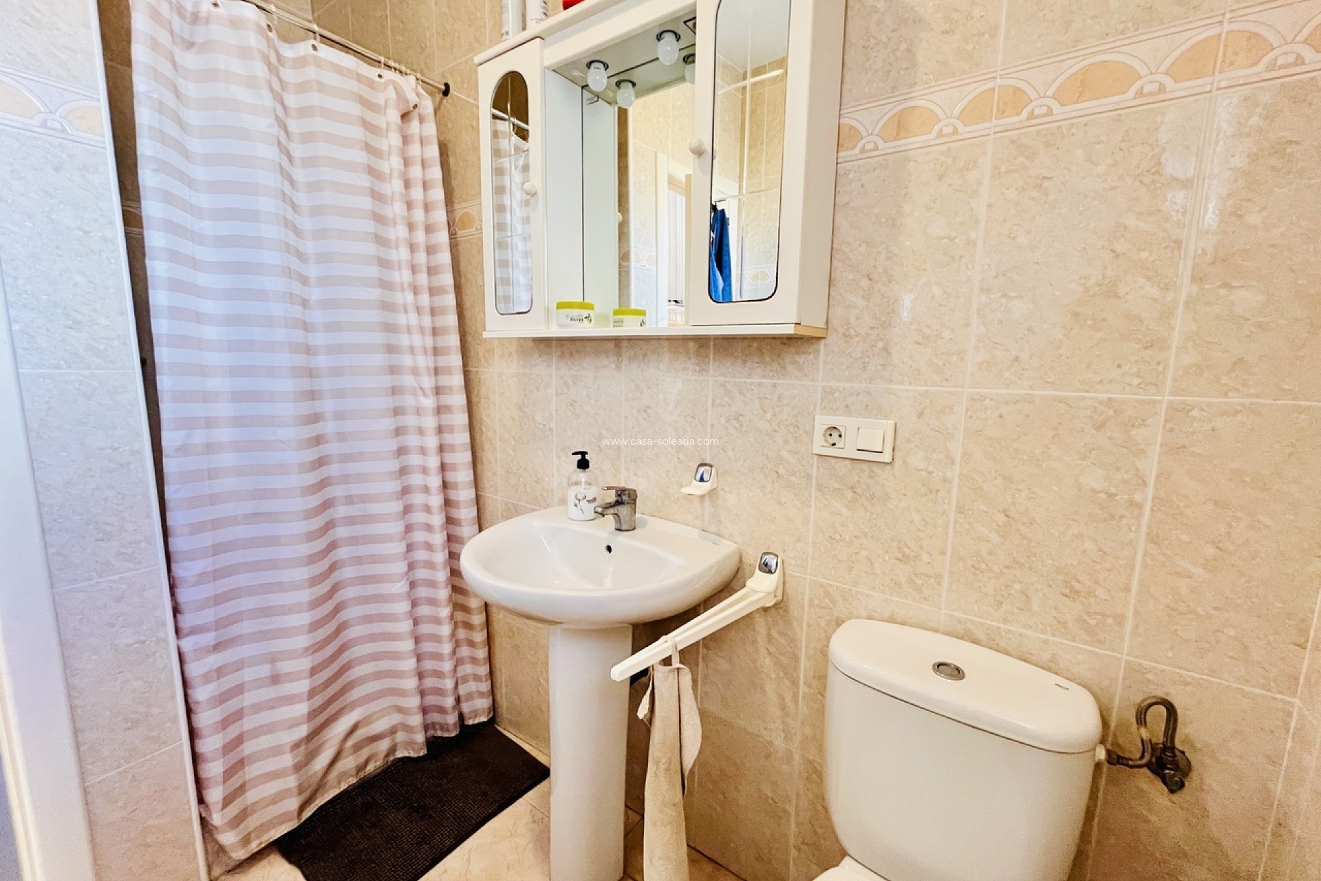 Reventa - Villa - San Miguel de Salinas - Inland