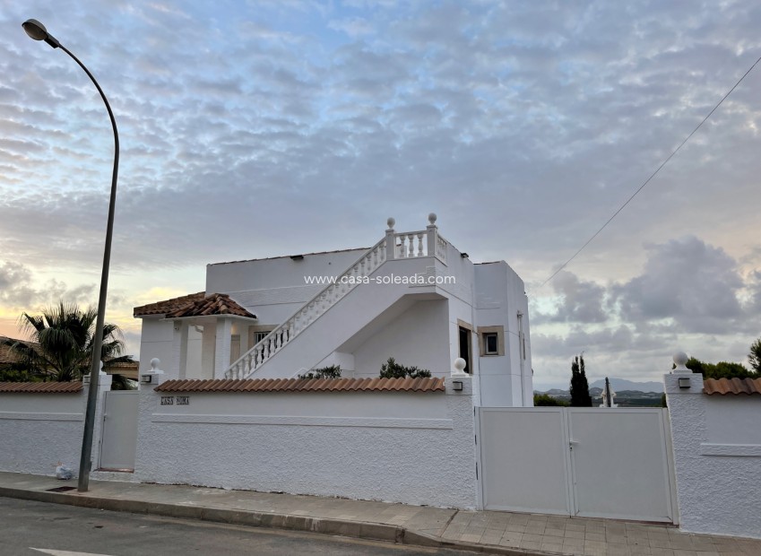 Reventa - Villa - San Miguel de Salinas - Inland