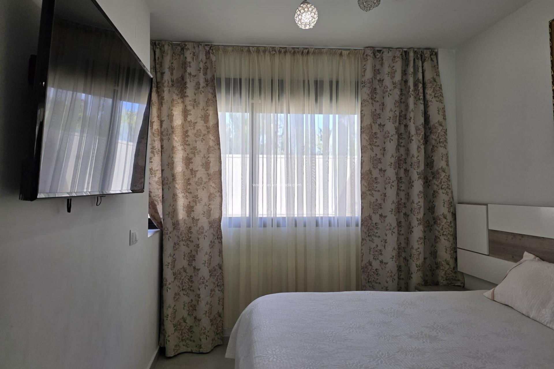 Reventa - Villa - San Pedro del Pinatar - Villa Alegría
