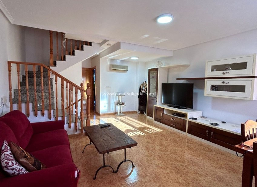 Reventa - Villa - Torremendo