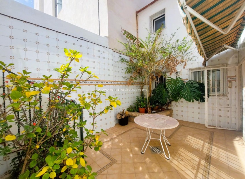 Reventa - Villa - Torrevieja - Center