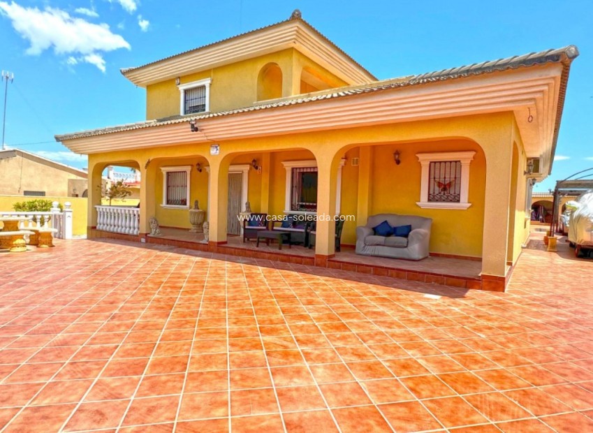 Reventa - Villa - Torrevieja - Costa Blanca