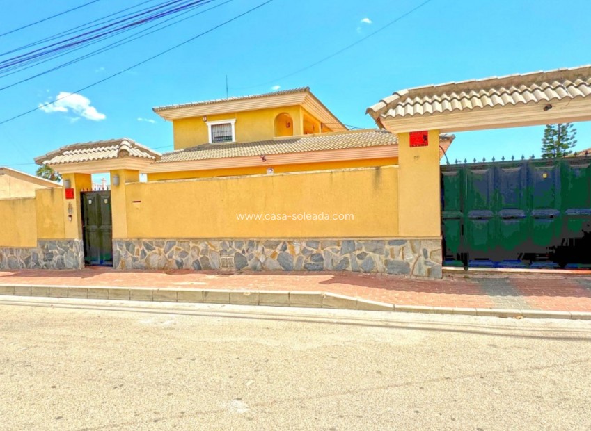 Reventa - Villa - Torrevieja - Costa Blanca