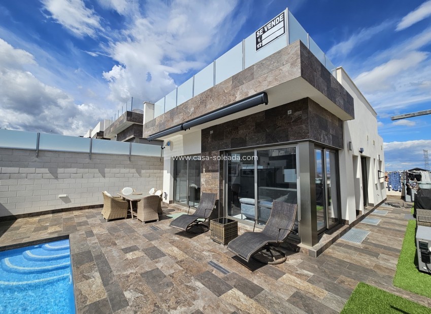 Reventa - Villa - Villamartin - Villamartín
