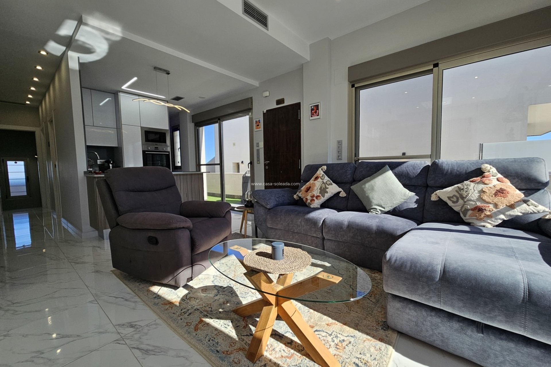 Reventa - Villa - Villamartin - Villamartín