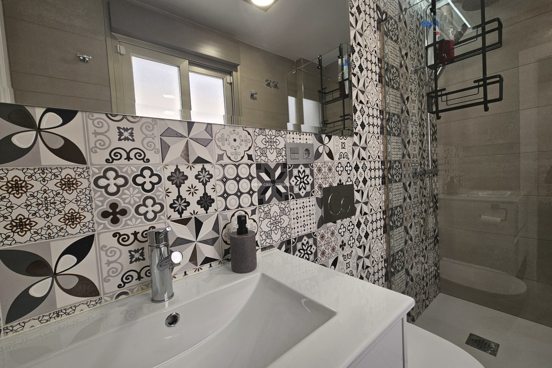 Reventa - Villa - Villamartin - Villamartín
