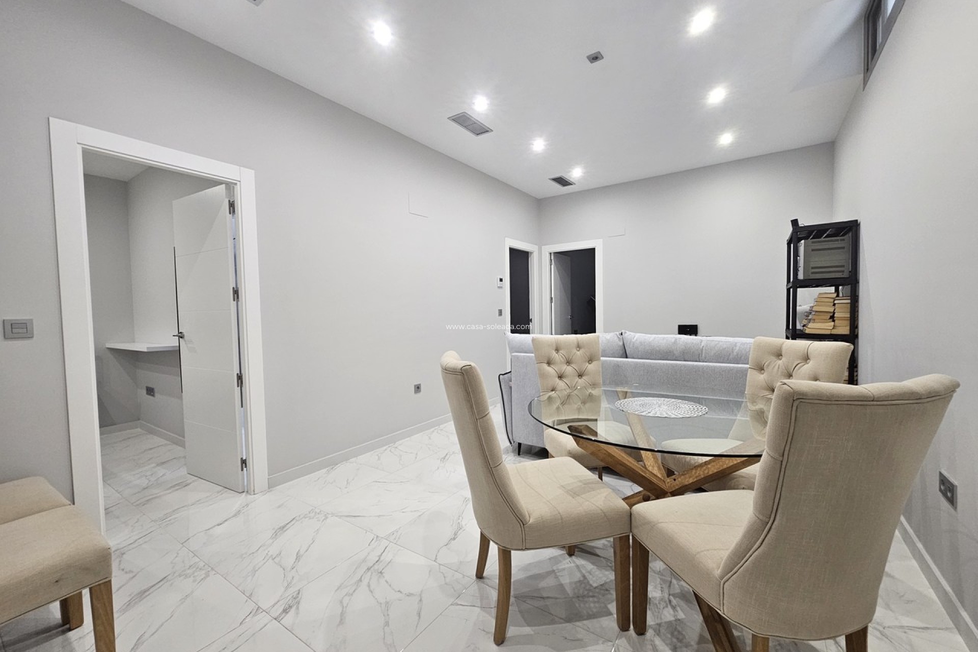 Reventa - Villa - Villamartin - Villamartín
