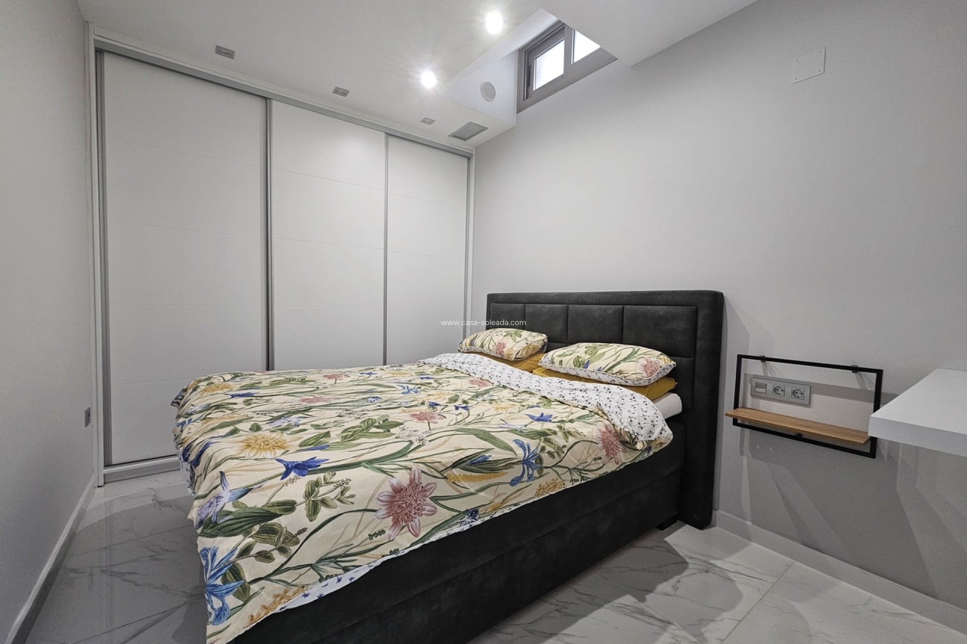 Reventa - Villa - Villamartin - Villamartín