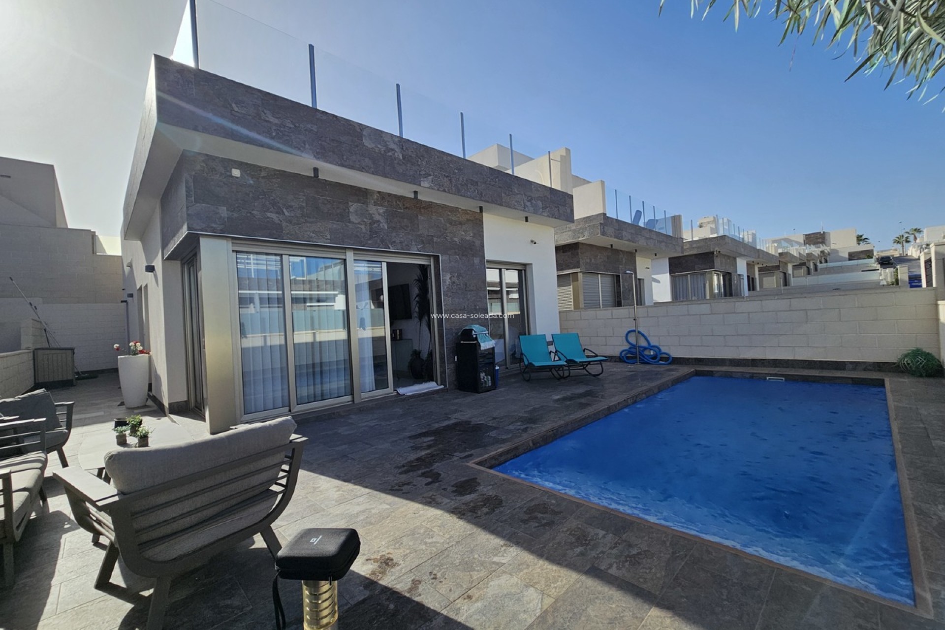 Reventa - Villa - Villamartin - Villamartín