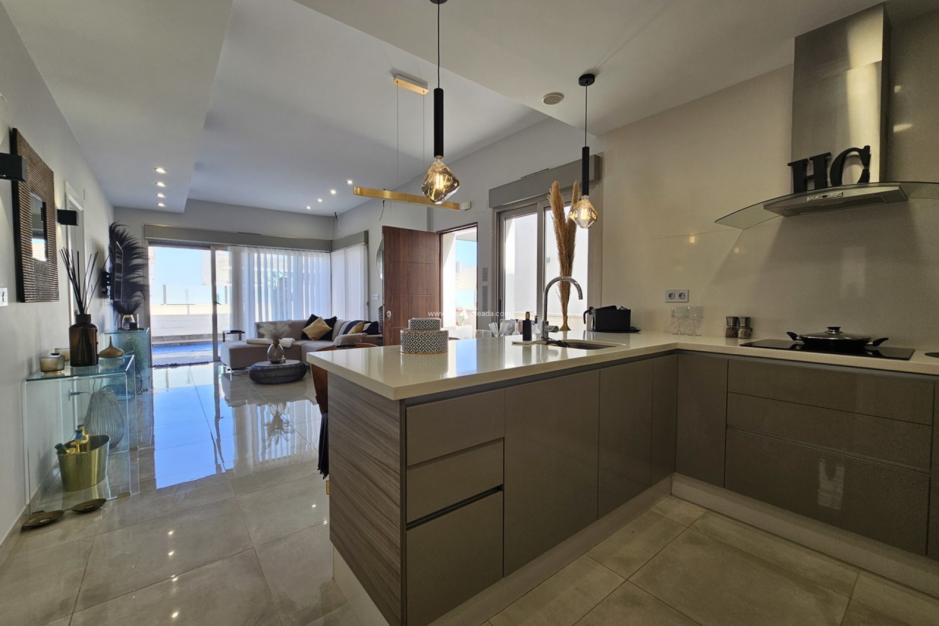 Reventa - Villa - Villamartin - Villamartín