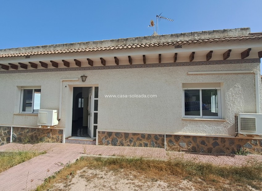 Reventa - Villa - Villamartin - Villamartín