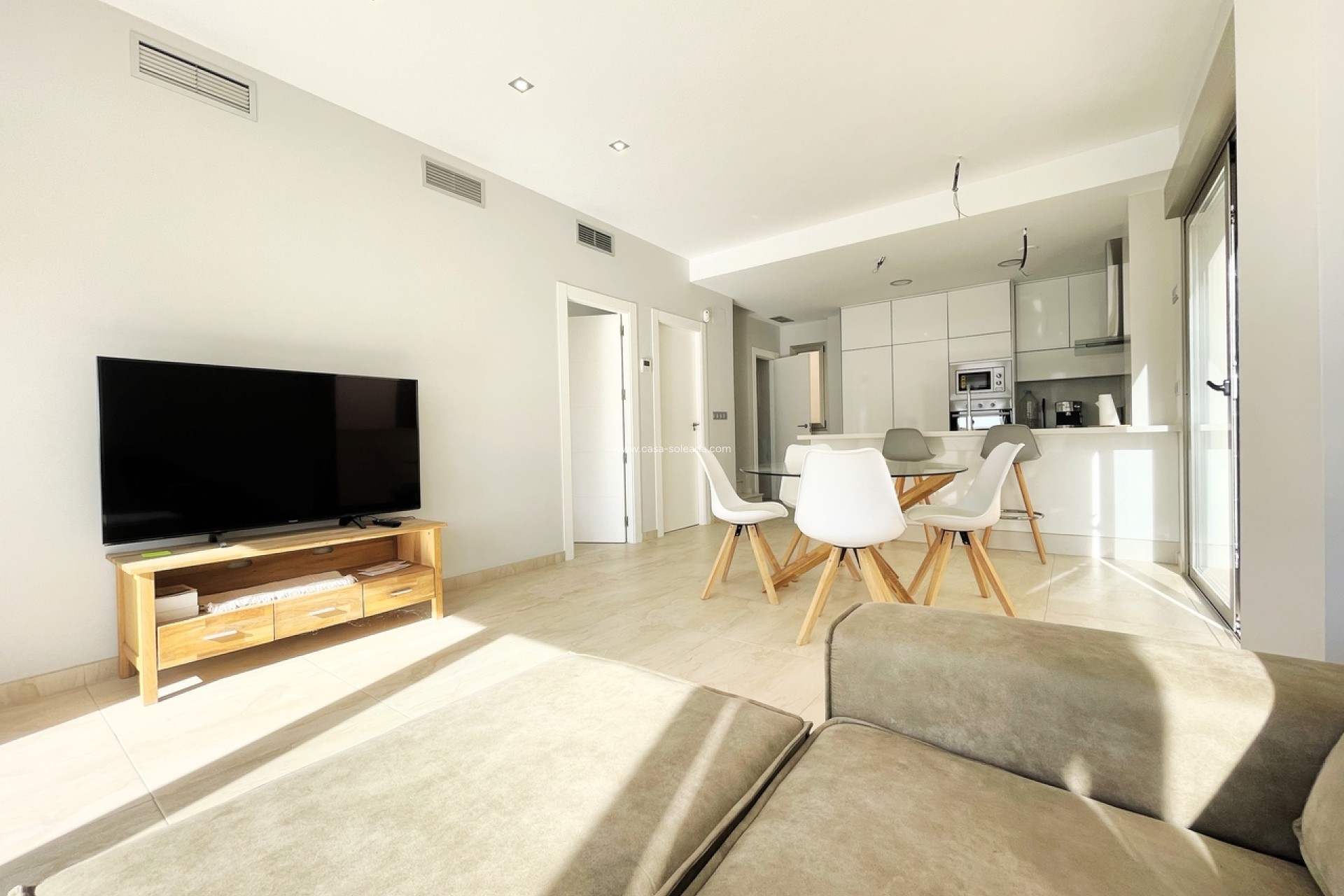 Reventa - Villa - Villamartin - Villamartín