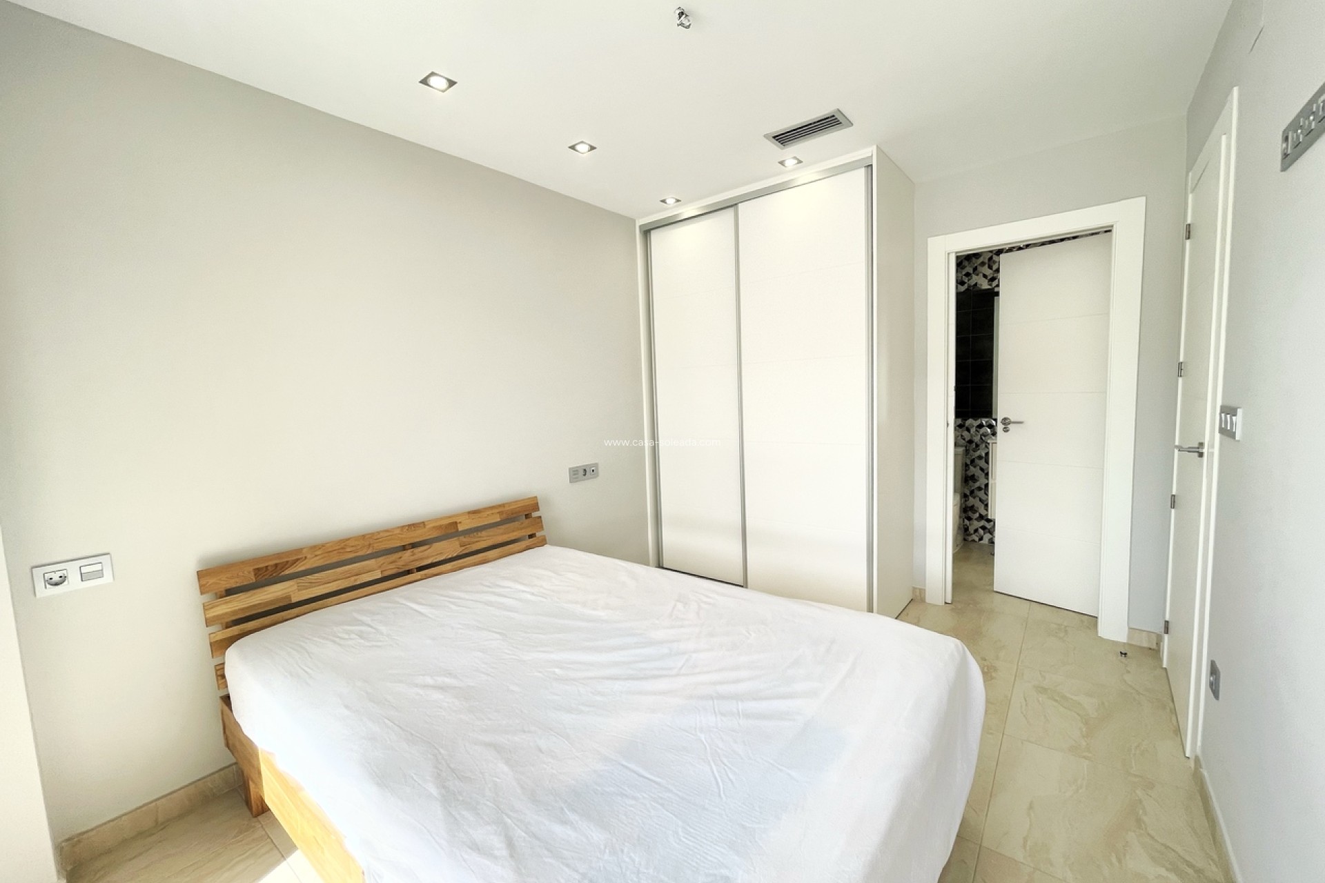 Reventa - Villa - Villamartin - Villamartín