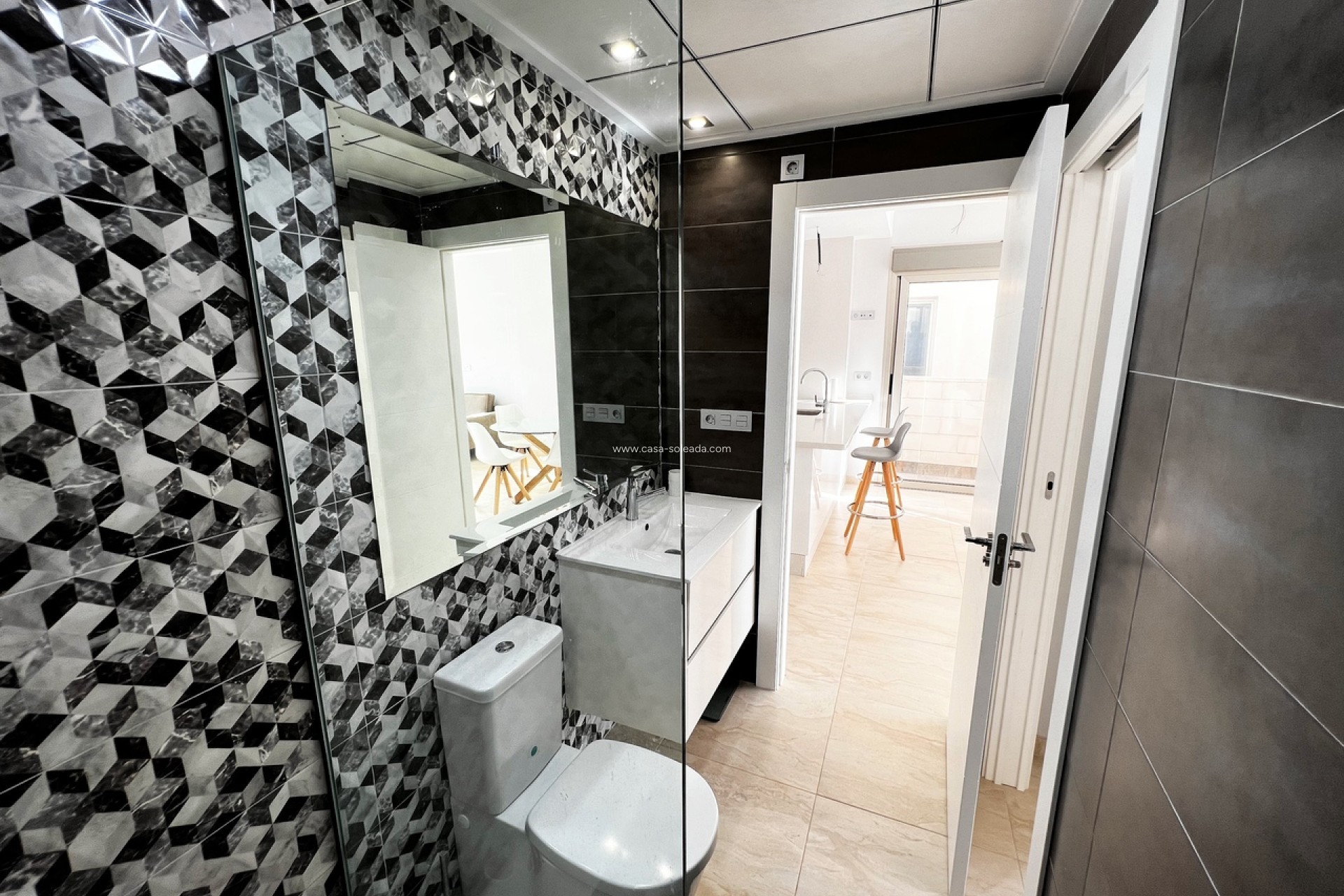 Reventa - Villa - Villamartin - Villamartín