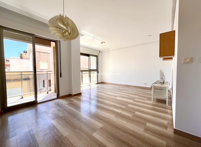 Revente - Appartement - Santa Pola
