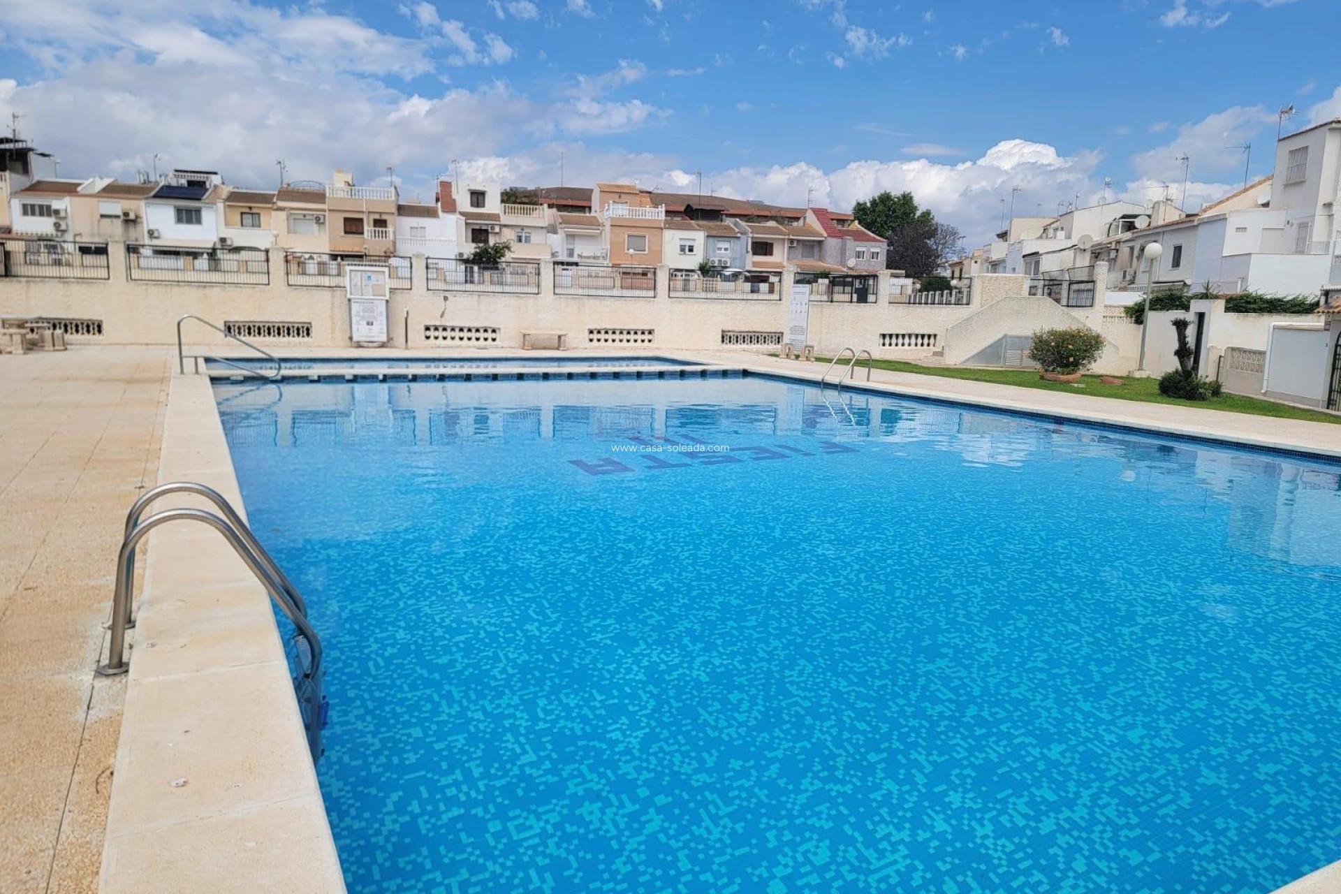 Revente - Appartement - Torrevieja - Calas Blanca