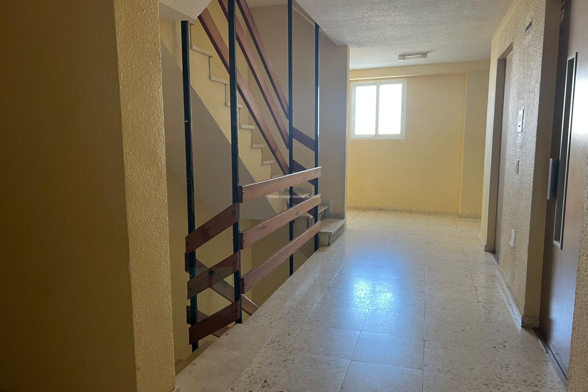 Revente - Appartement - Torrevieja - Playa De Los Naufragos