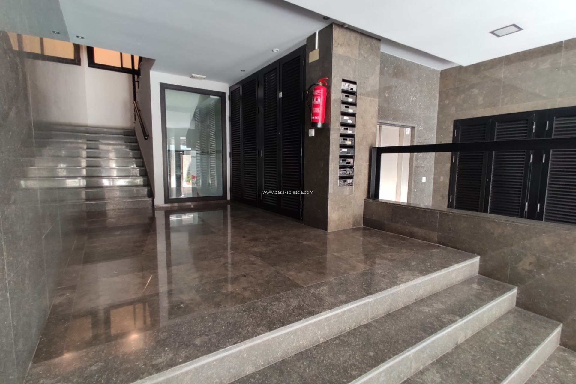 Revente - Appartement - Torrevieja - Puerto