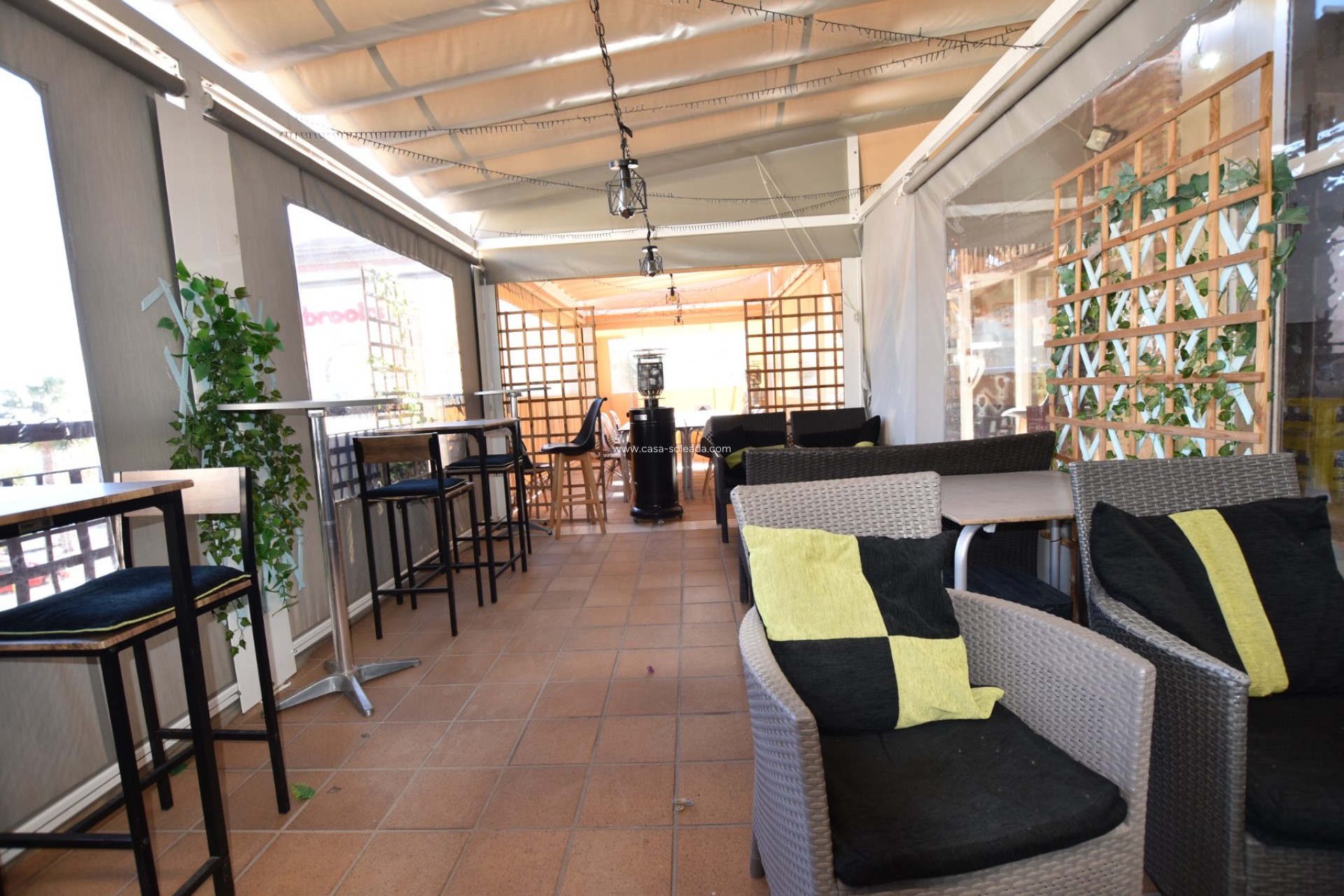 Revente - Commercial - Algorfa - La Finca Golf Resort