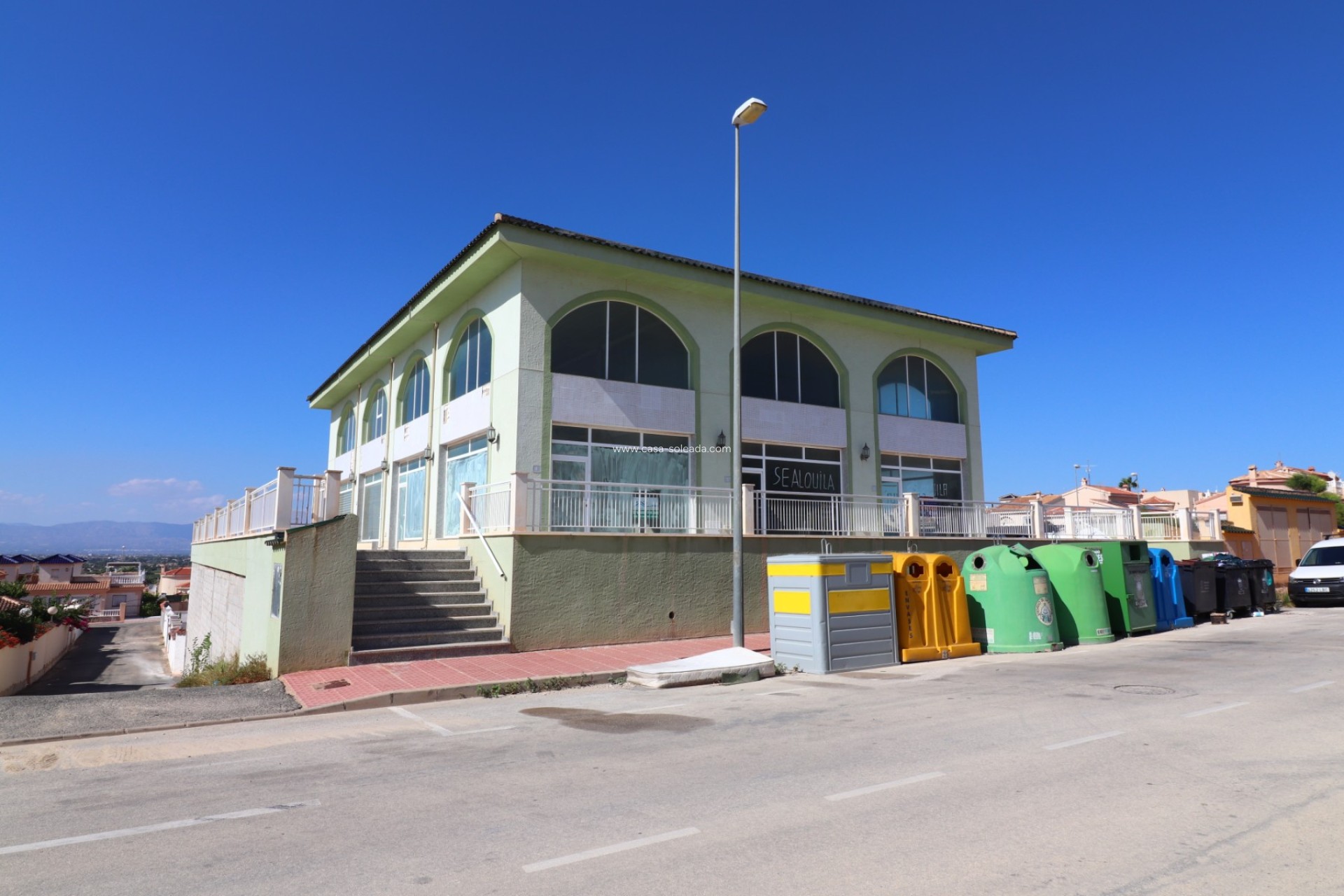 Revente - Commercial - Benimar