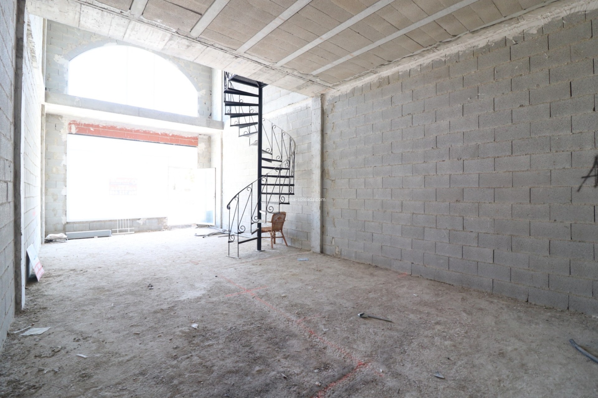 Revente - Commercial - Benimar