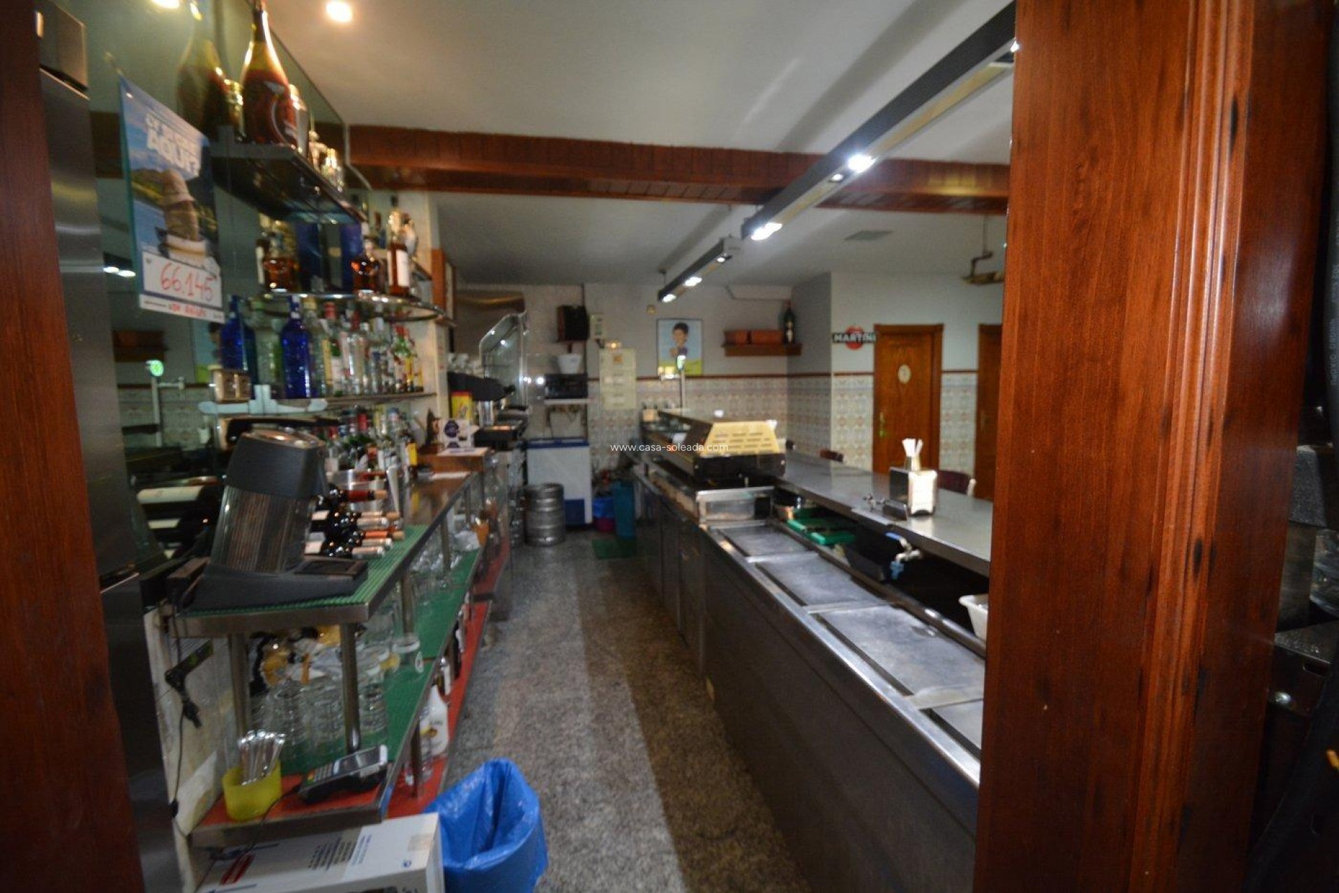 Revente - Commercial - Bigastro - Center