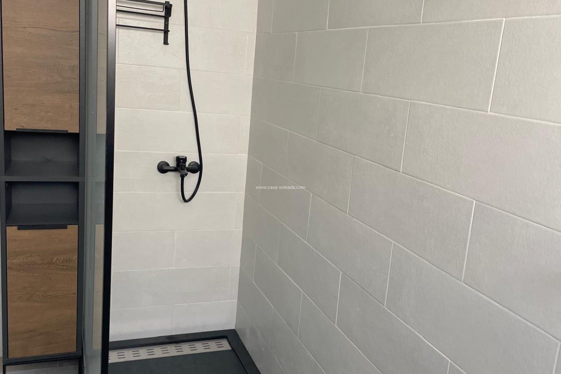Revente - Commercial - Bigastro - Poligono Industrial