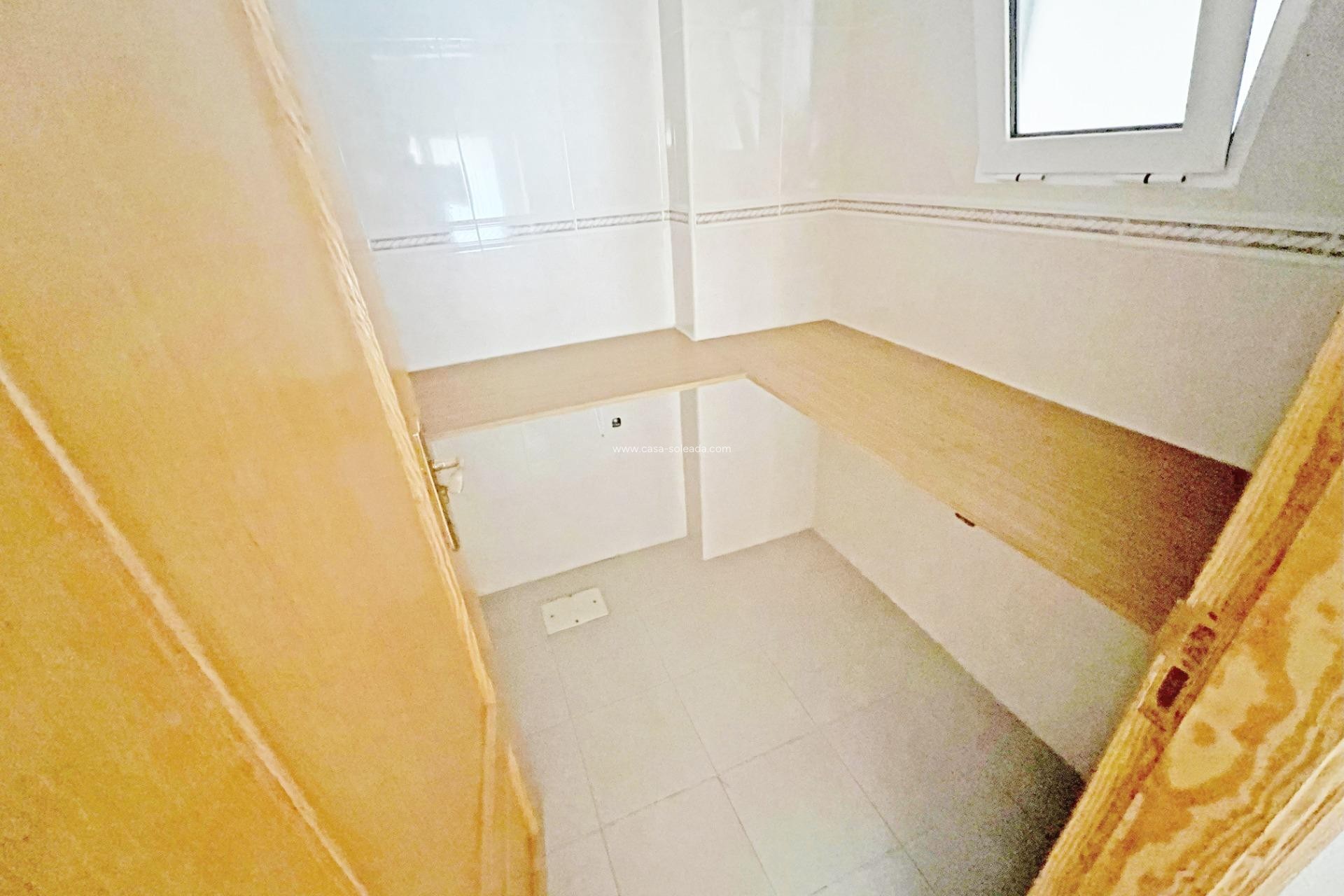 Revente - Commercial - Guardamar del Segura - Pueblo