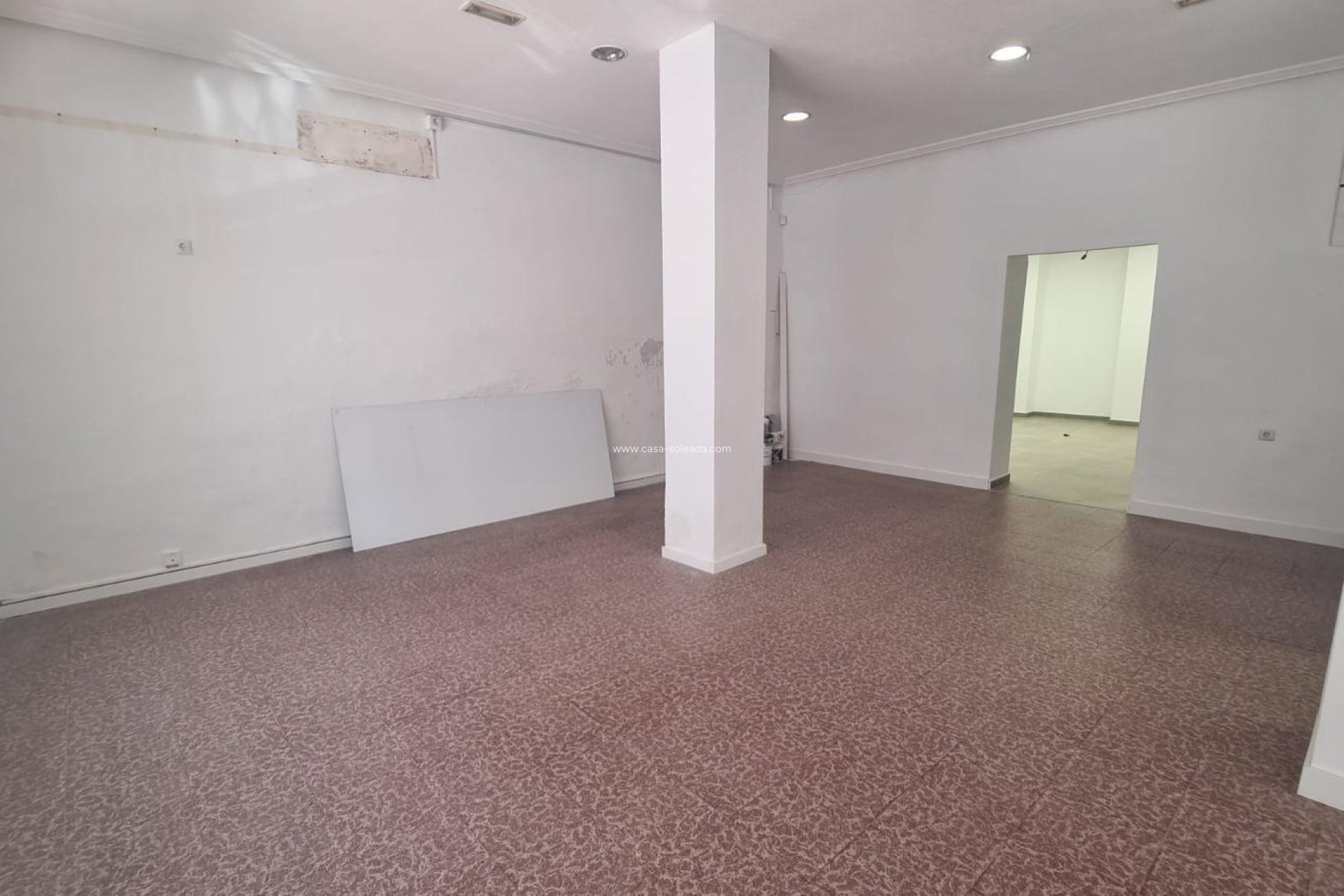 Revente - Commercial - Torrevieja - Center