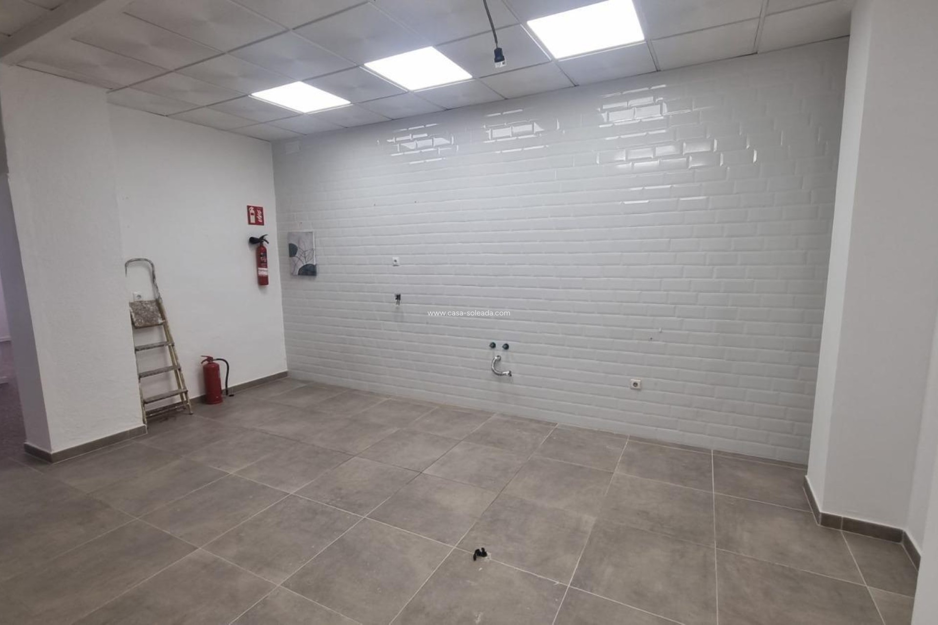 Revente - Commercial - Torrevieja - Center