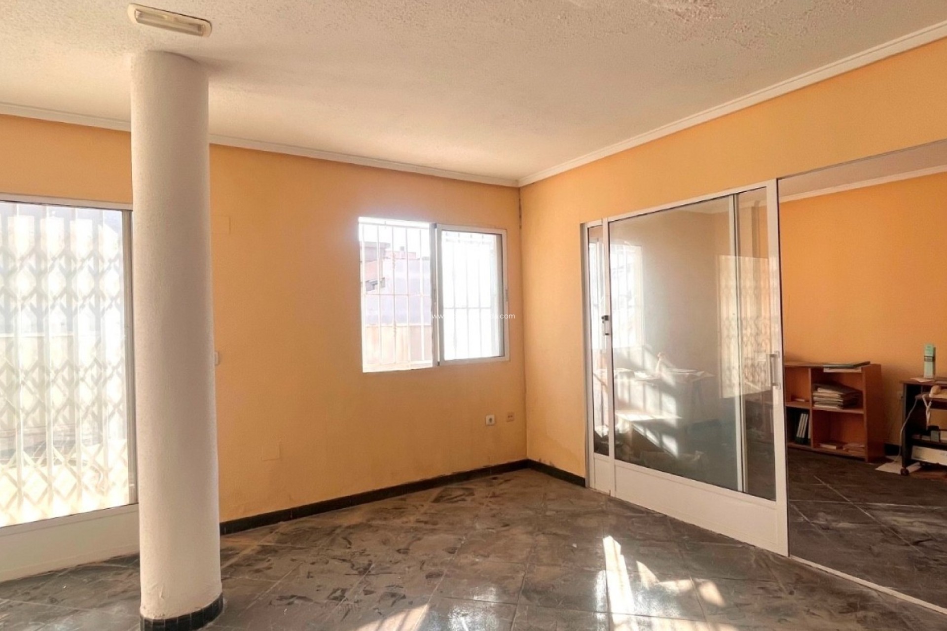 Revente - Commercial - Torrevieja - Costa Blanca
