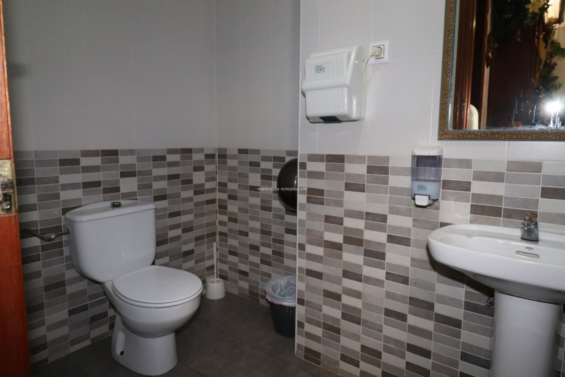 Revente - Commercial - Torrevieja - Playa del Cura