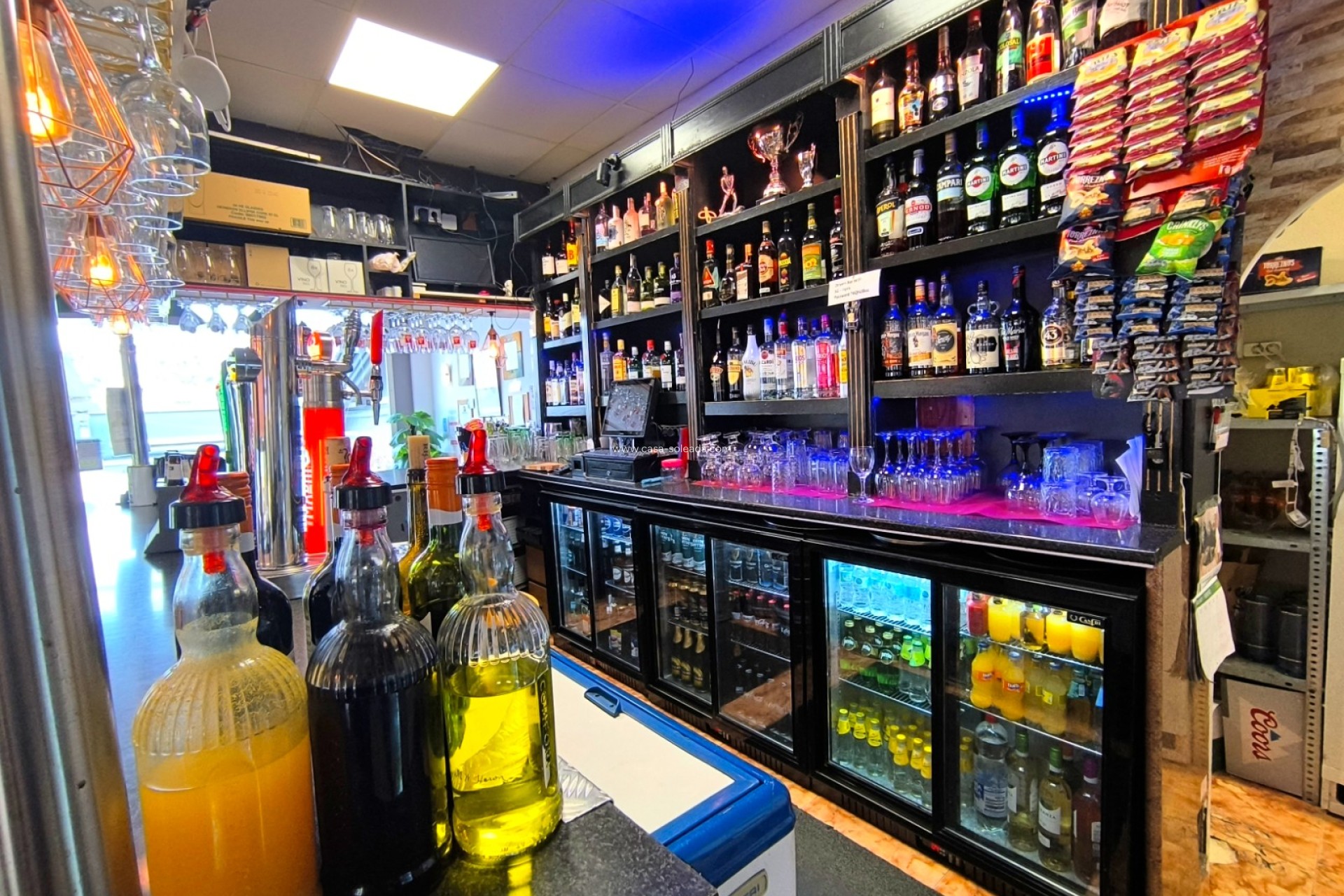Revente - Commercial - Villamartin - Villamartín