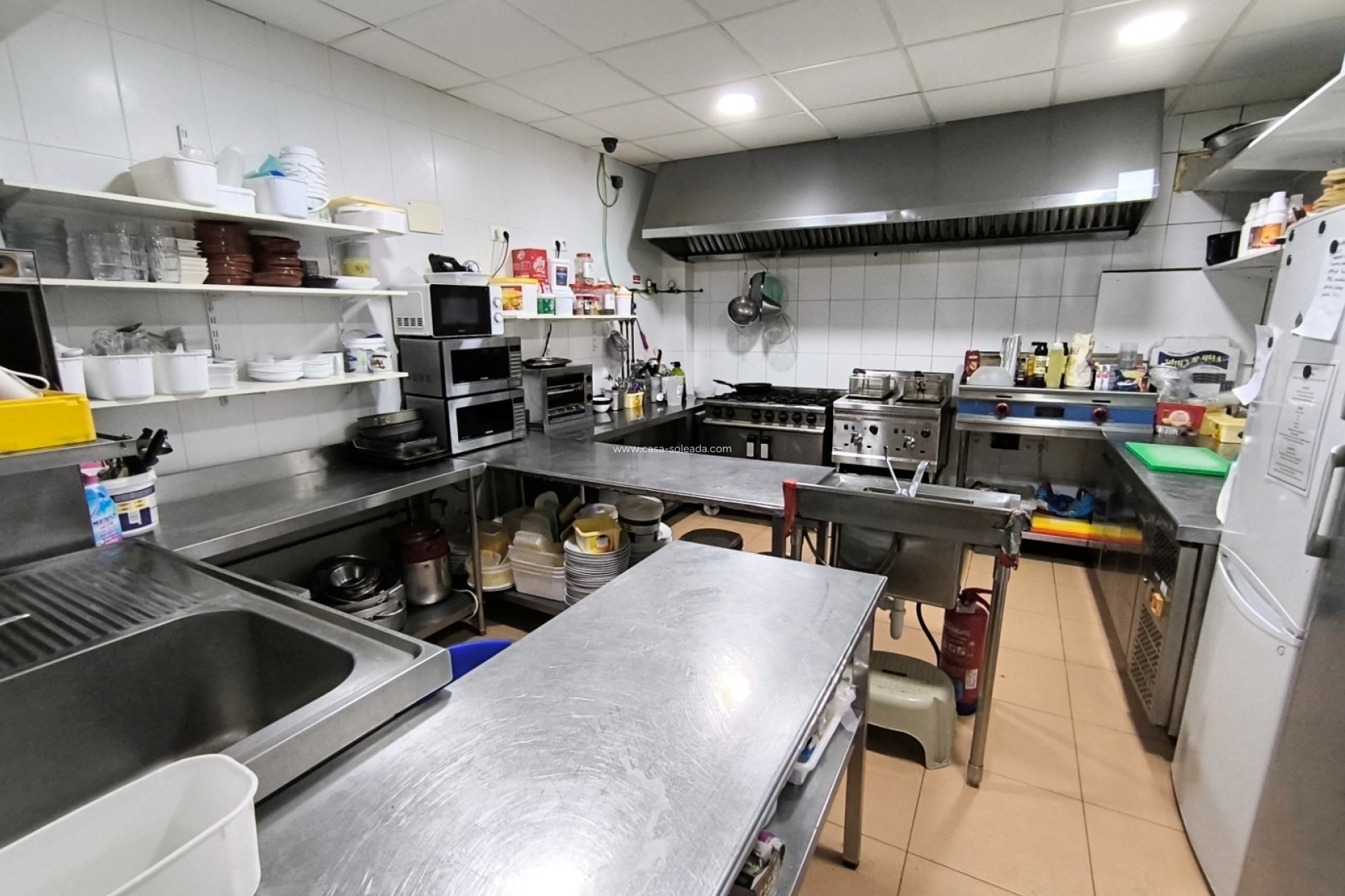 Revente - Commercial - Villamartin - Villamartín