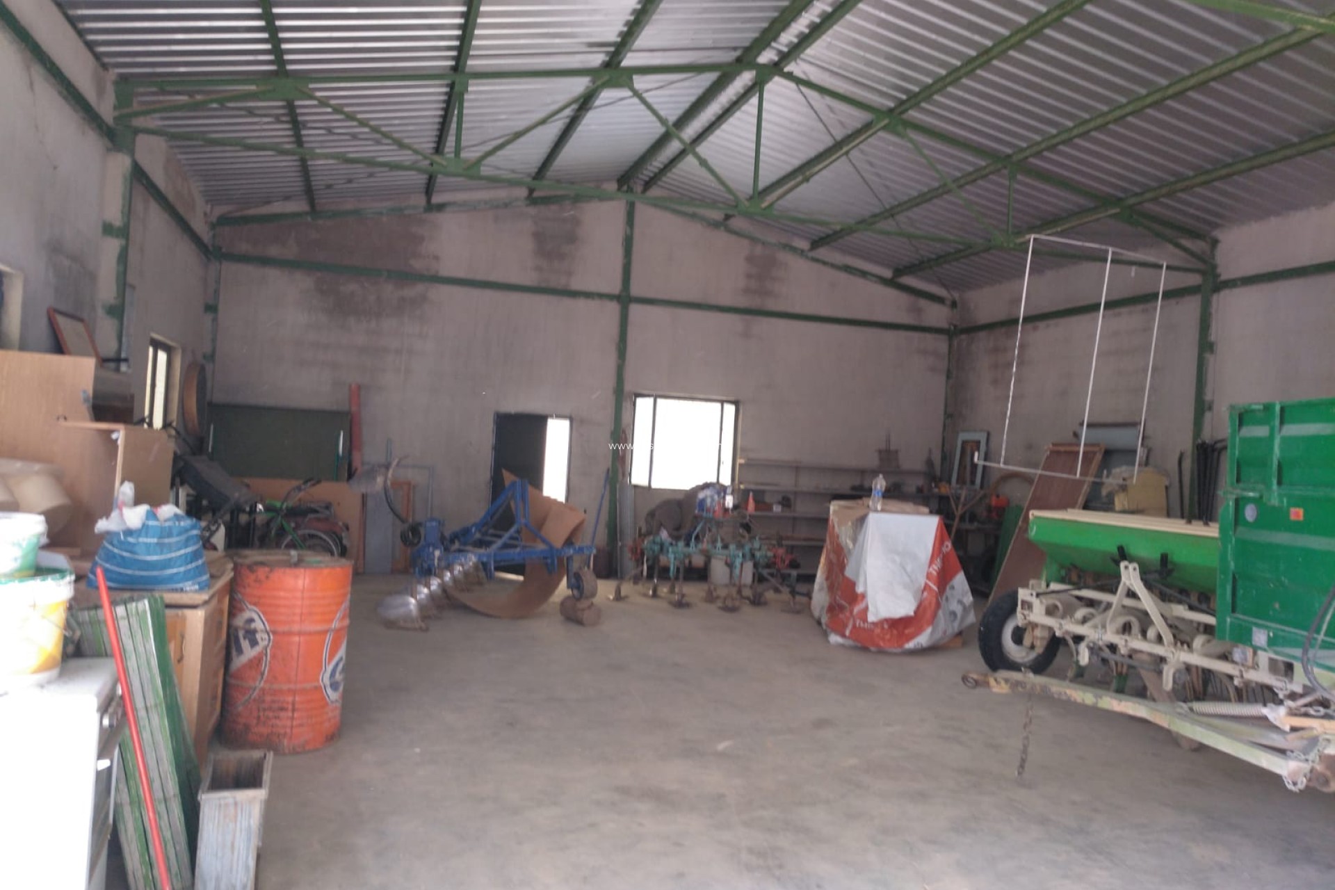 Revente - Commercial - Yecla - Inland
