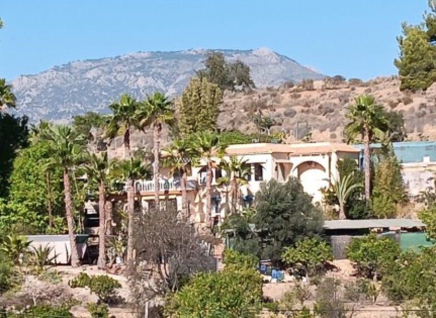 Revente - Country Property/Finca - Cautivador - Inland