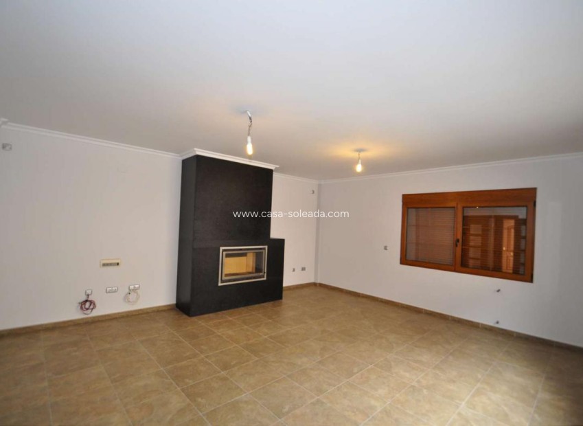 Revente - Maison de ville - Pinoso - Inland