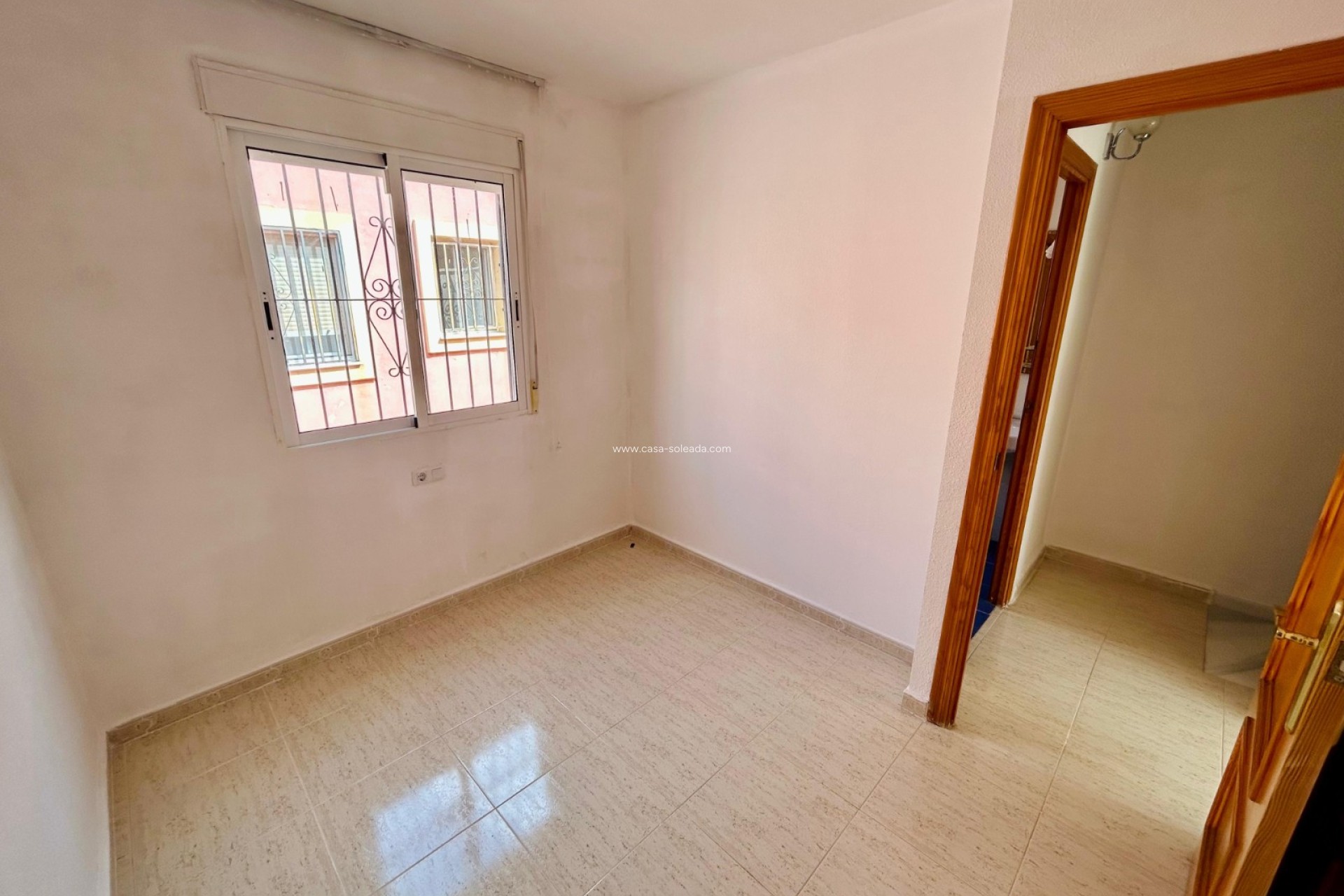 Revente - Villa - El Chaparral - Inland