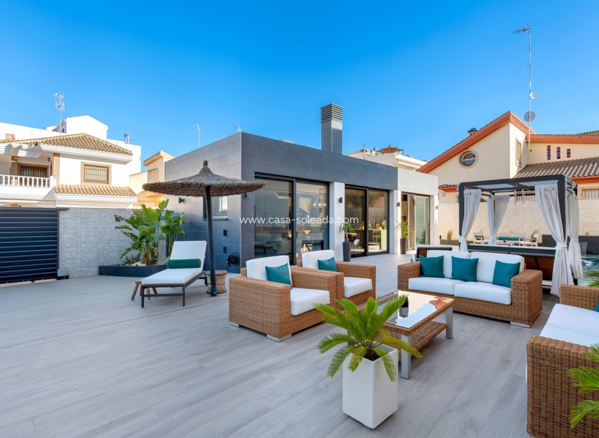Revente - Villa - Jacarilla