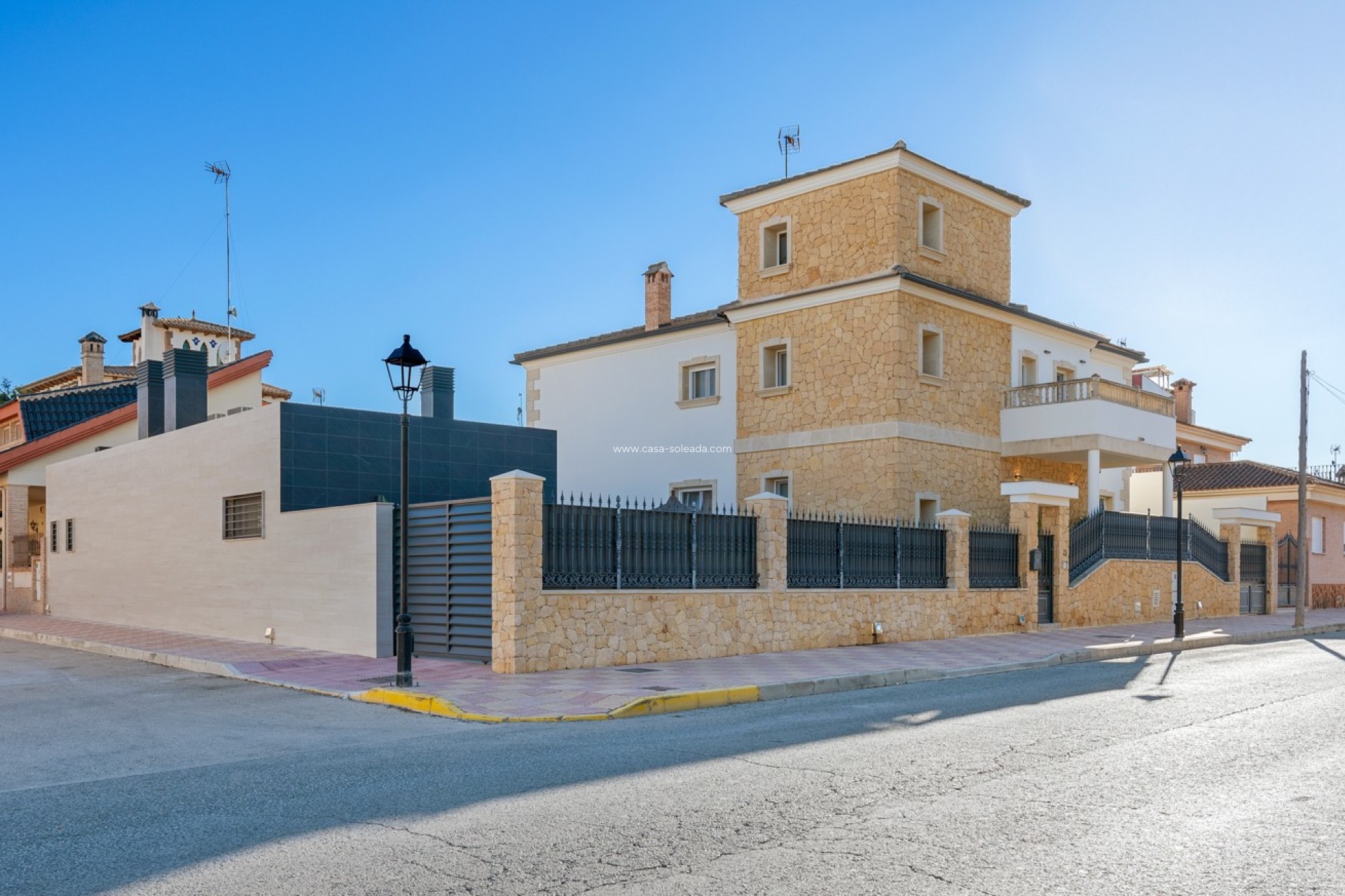 Revente - Villa - Jacarilla