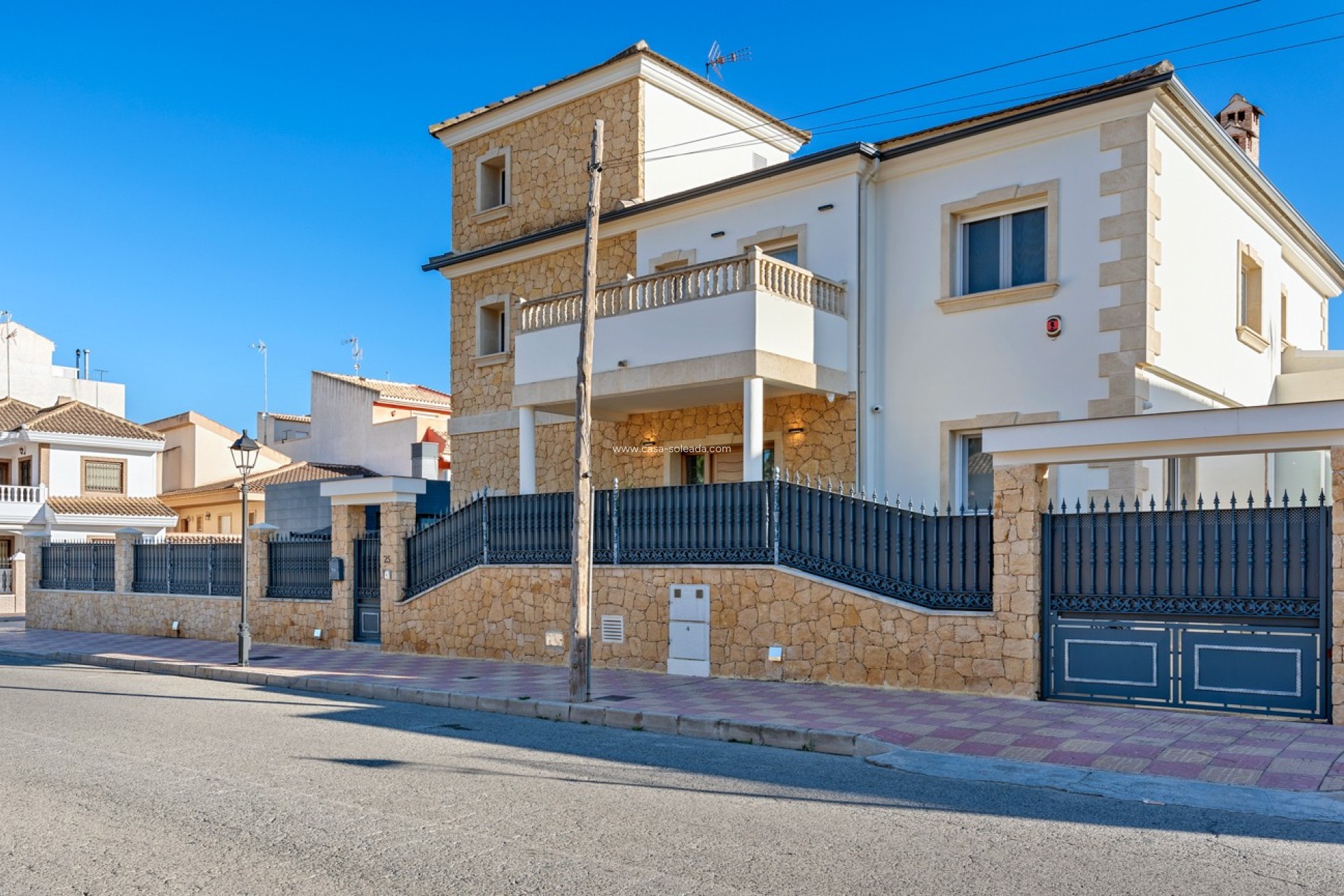 Revente - Villa - Jacarilla
