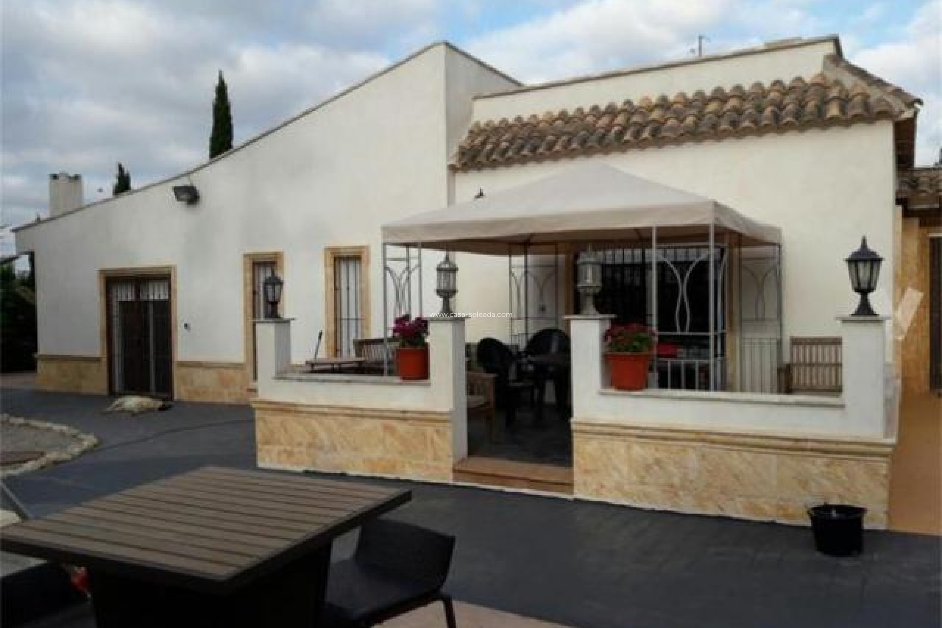 Revente - Villa - La Matanza - Inland