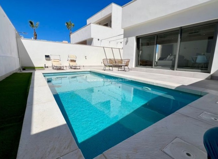Revente - Villa - Orihuela Costa - Costa Blanca