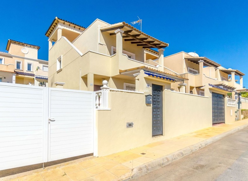 Revente - Villa - Orihuela Costa - Costa Blanca