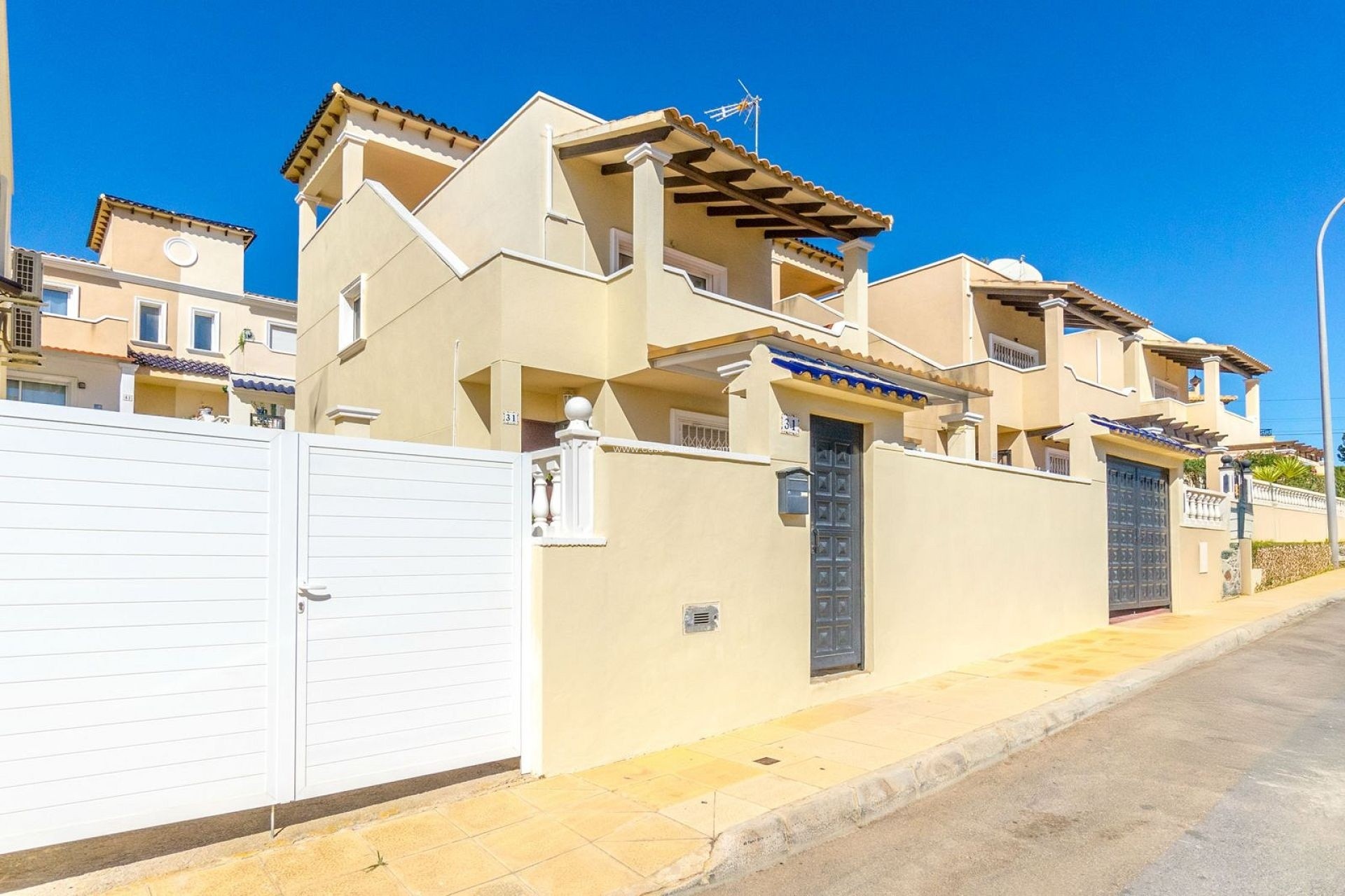 Revente - Villa - Orihuela Costa - Costa Blanca
