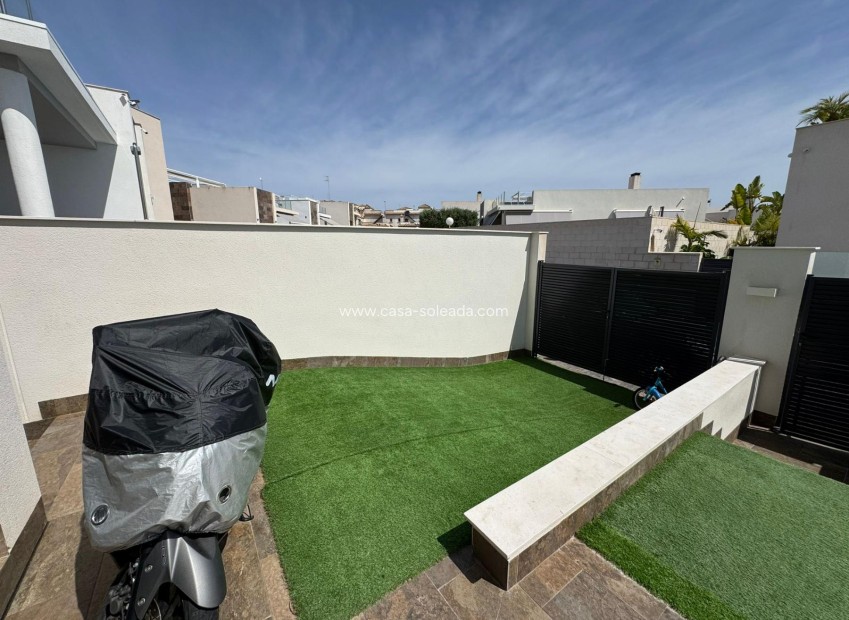 Revente - Villa - Orihuela Costa - Costa Blanca