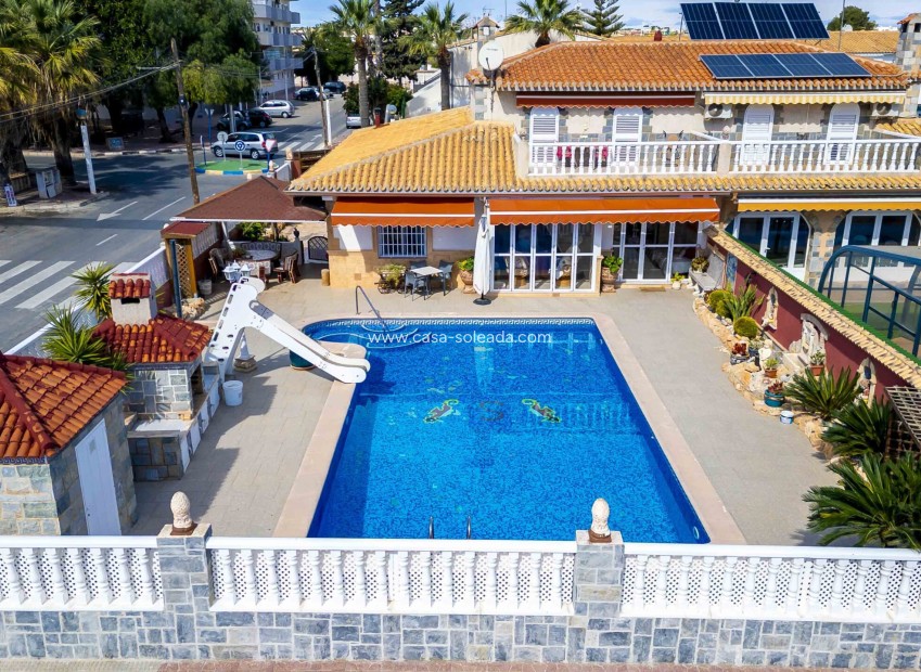 Revente - Villa - Orihuela Costa - Costa Blanca