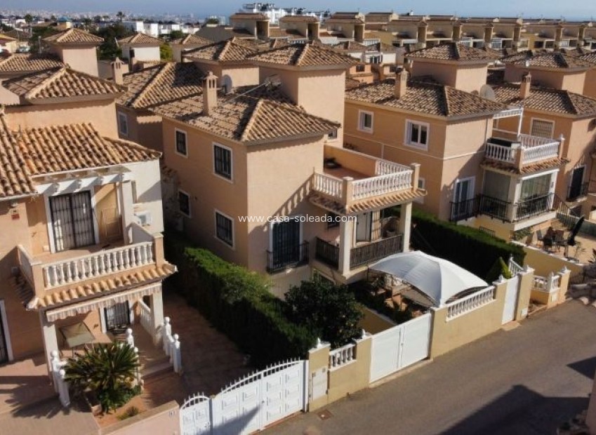 Revente - Villa - Orihuela Costa - Costa Blanca