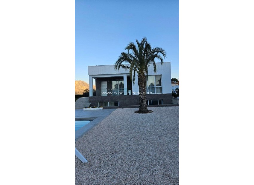 Revente - Villa - Orihuela - Urb. Montepinar