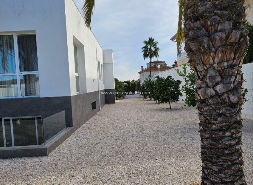 Revente - Villa - Orihuela - Urb. Montepinar